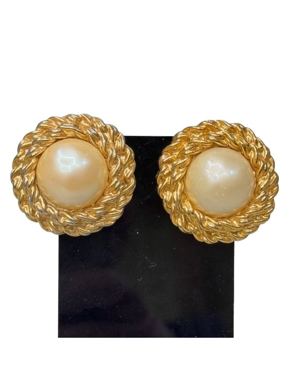 Joan Rivers Gold Tone Clip On Earrings Rope Border Faux Pearl Center 1.25"